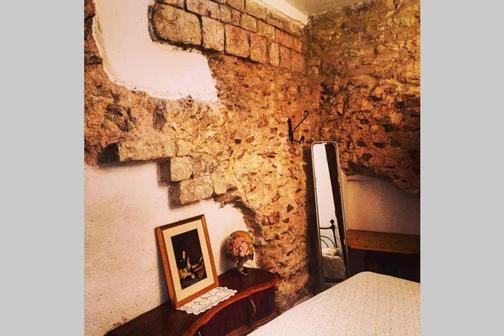 Assisi Anfiteatro Romano Екстериор снимка